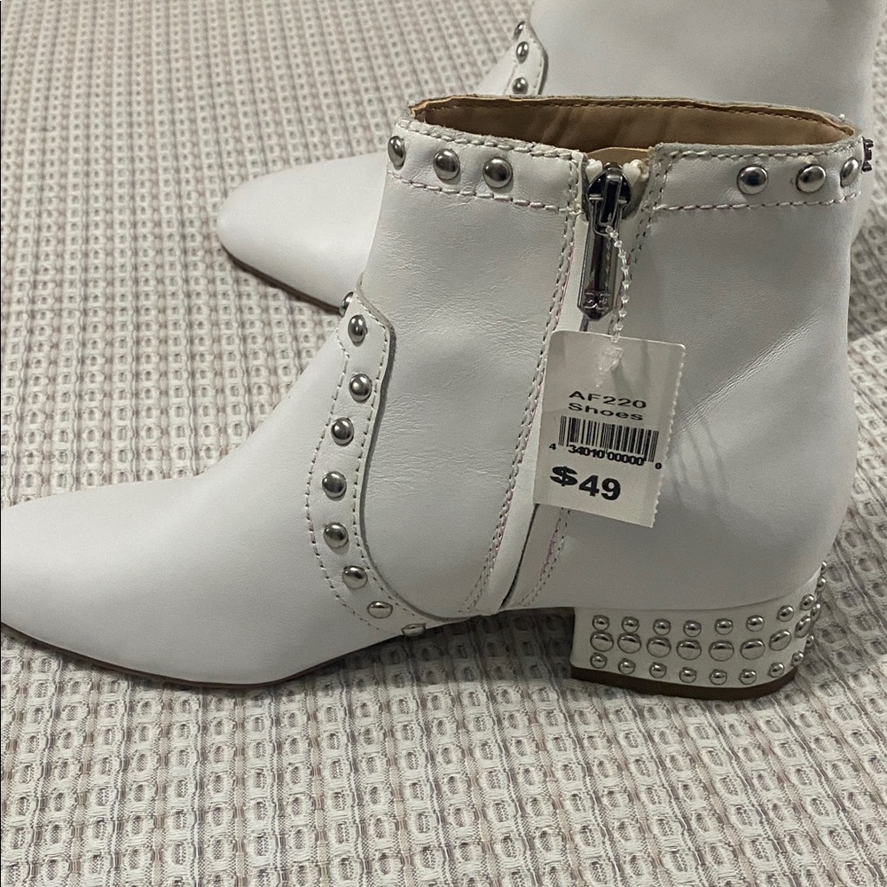 Sam Edelman White Ankle Boots with Silver Accents - Picture 2 of 5